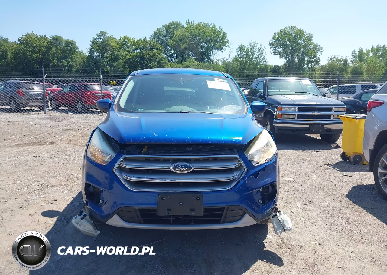 2017 Ford Escape Se VIN:1FMCU9GD8HUC20789 - 6
