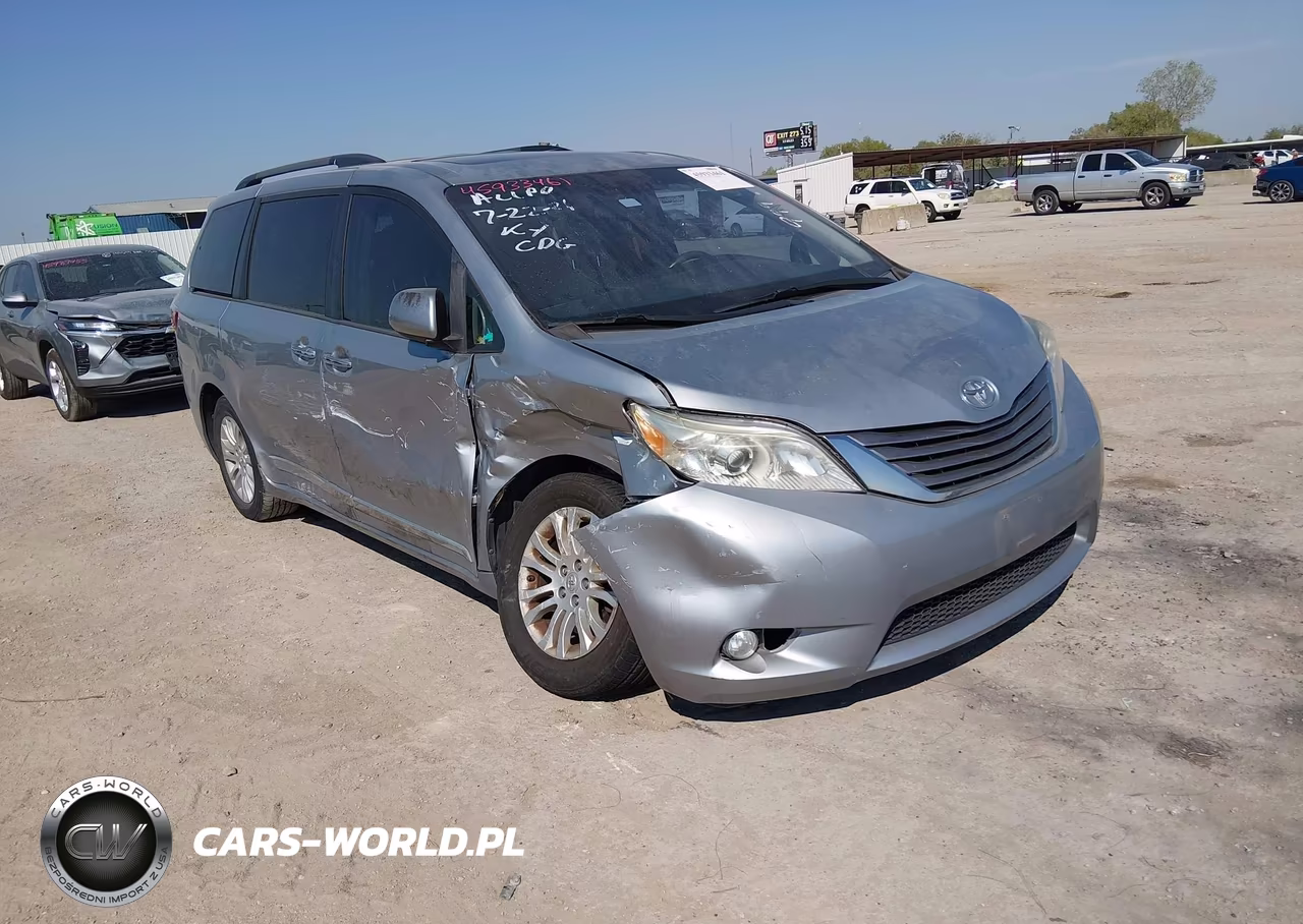2017 Toyota Sienna Xle 8 Passenger VIN:5TDYZ3DC4HS889991 - 1