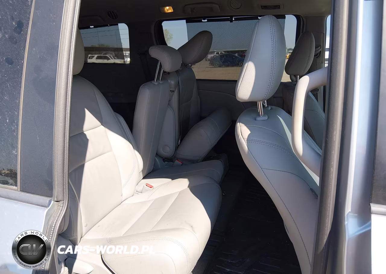 2017 Toyota Sienna Xle 8 Passenger VIN:5TDYZ3DC4HS889991 - 8