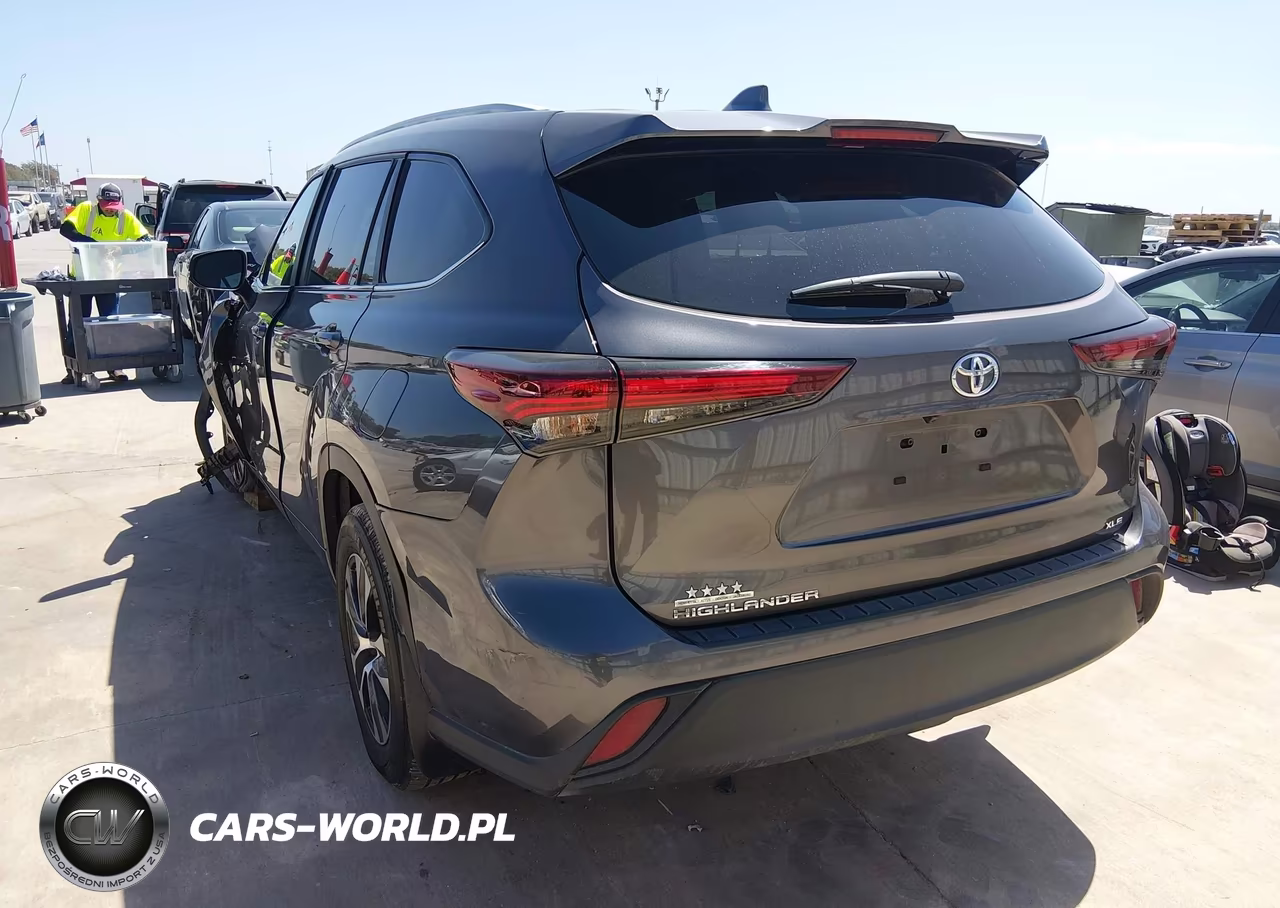 2024 Toyota Highlander Xle VIN:5TDKDRAH3RS548039 - 3
