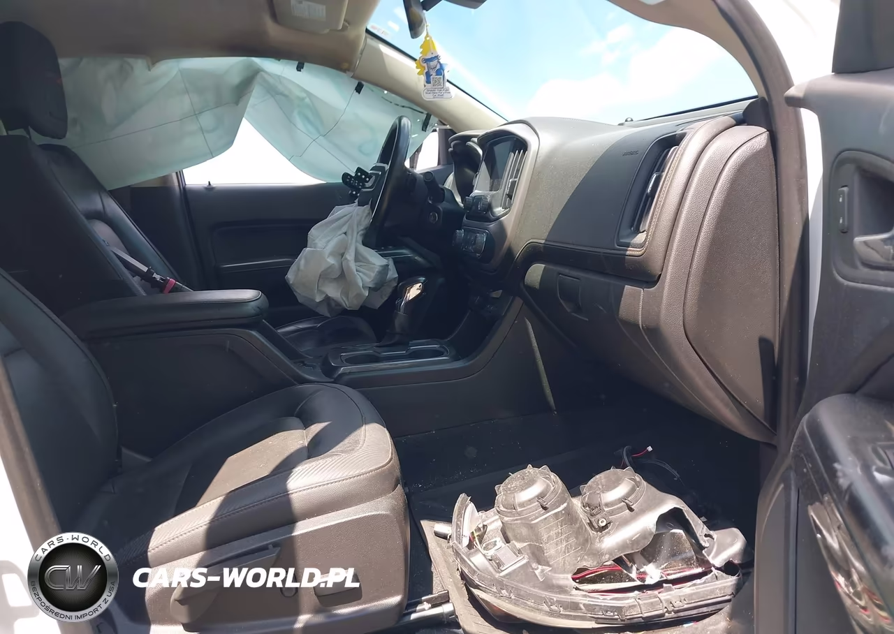 2022 GMC Canyon 4Wd Short Box At4 - Leather VIN:1GTG6FEN5N1310411 - 5