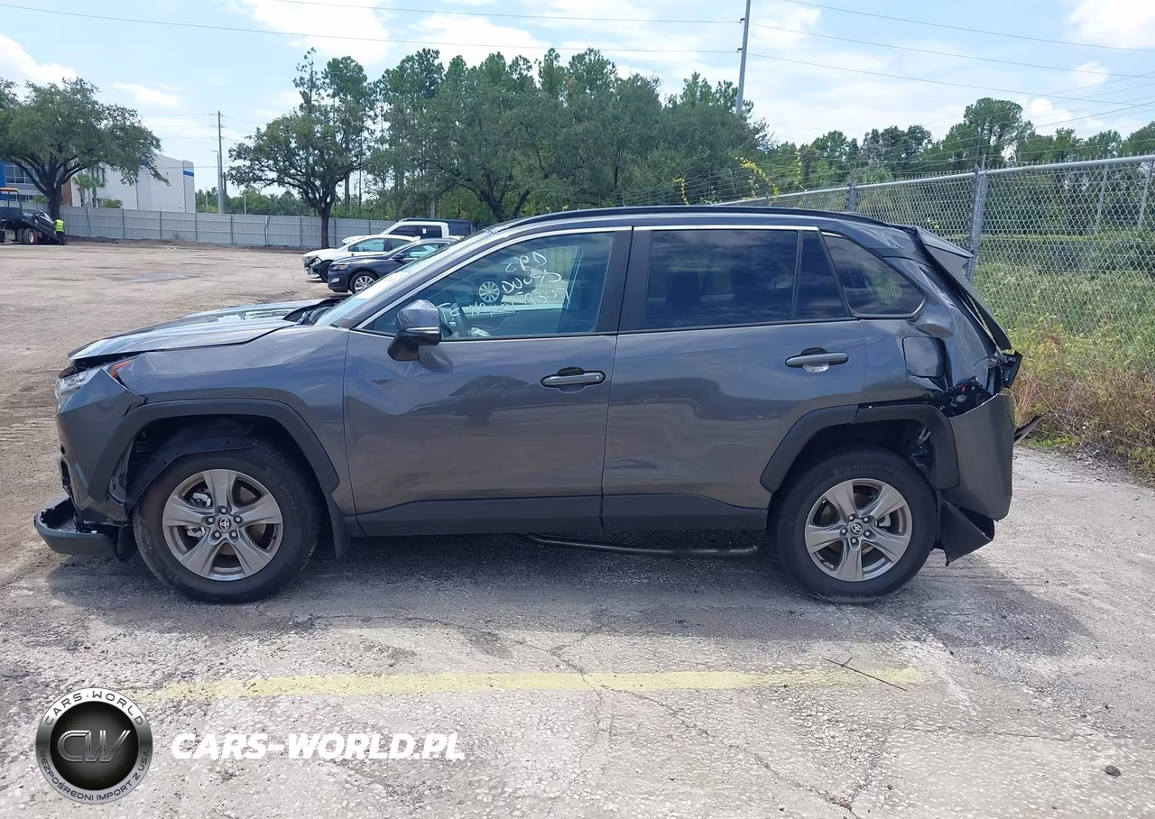 2025 Toyota Rav4 Xle VIN:2T3W1RFV3SC364623 - 14