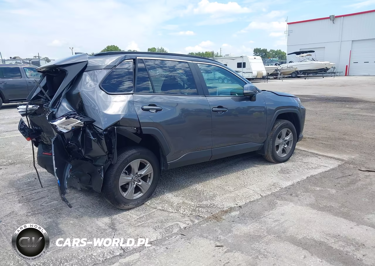 2025 Toyota Rav4 Xle VIN:2T3W1RFV3SC364623 - 4