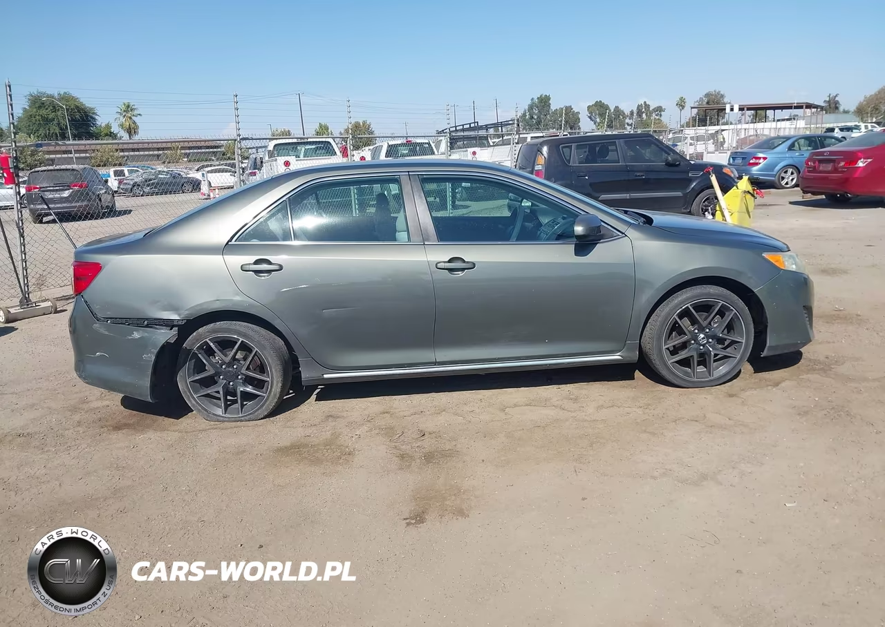 2012 Toyota Camry Le VIN:4T1BF1FK3CU562439 - 13