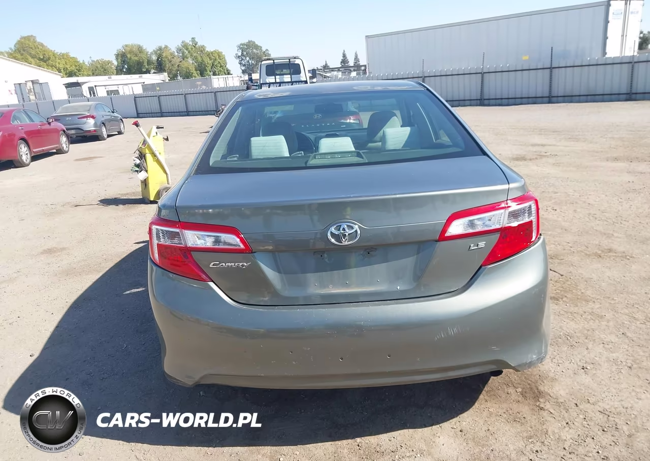 2012 Toyota Camry Le VIN:4T1BF1FK3CU562439 - 16