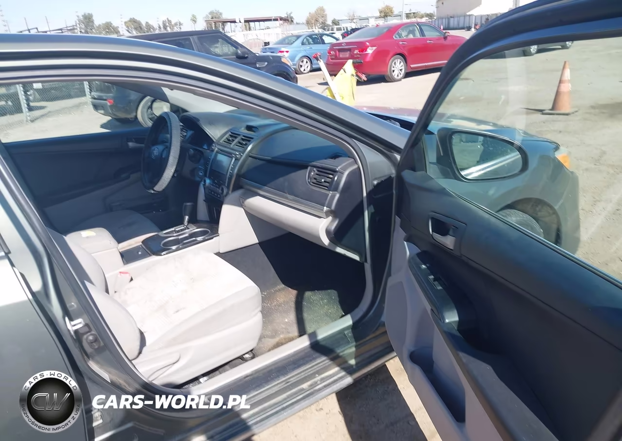 2012 Toyota Camry Le VIN:4T1BF1FK3CU562439 - 5