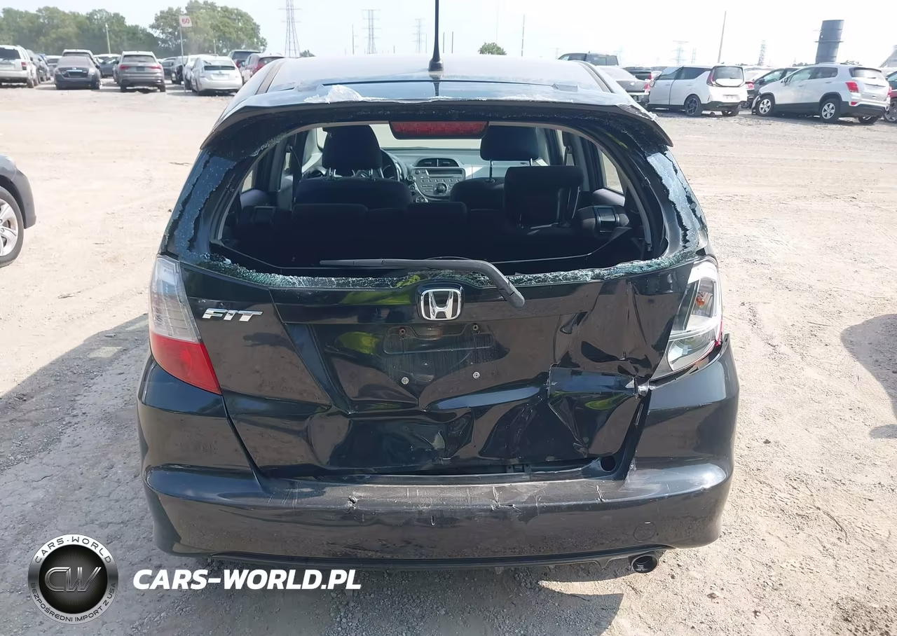 2011 Honda Fit Sport VIN:JHMGE8H58BC000634 - 6