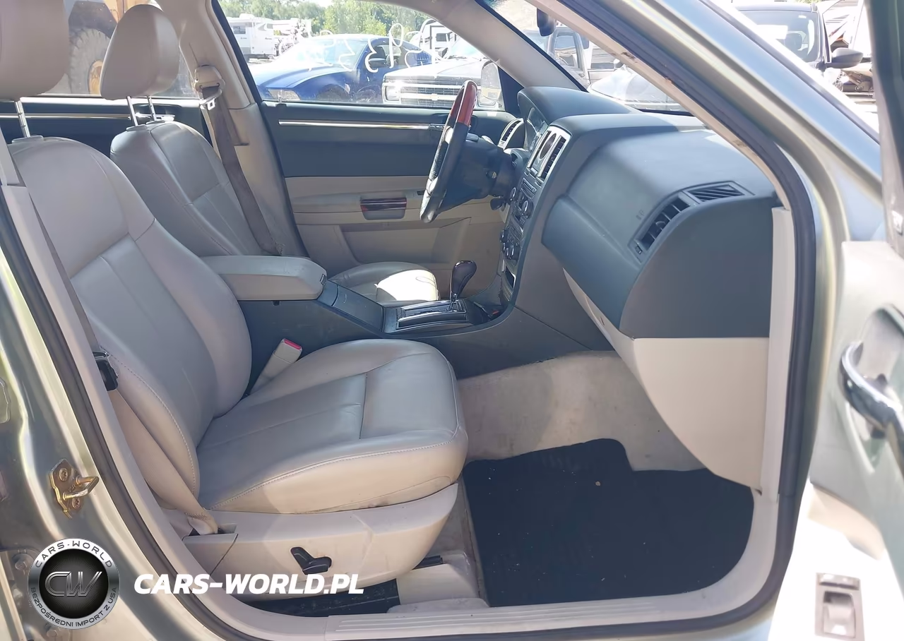 2006 Chrysler 300 Touring VIN:2C3KA53G76H150322 - 5