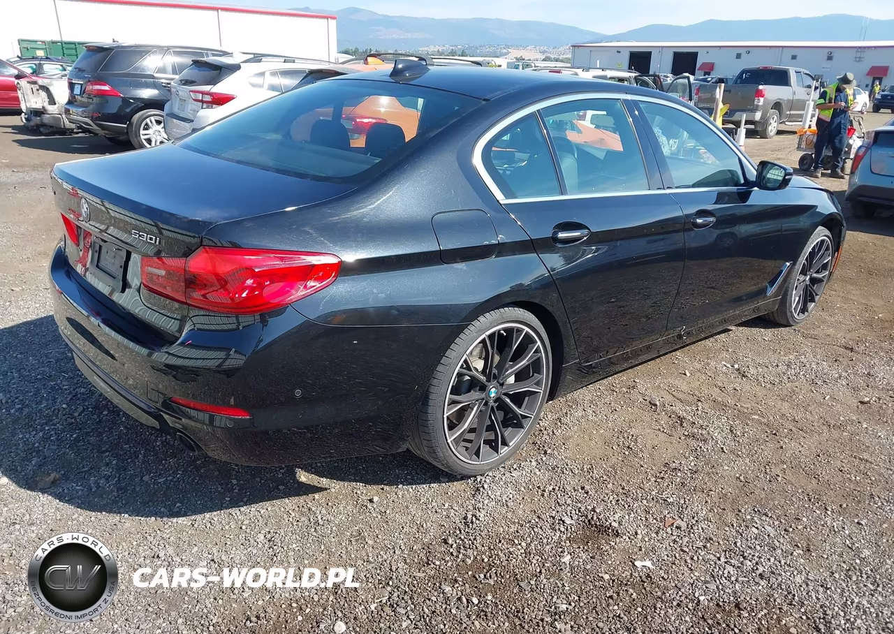 2018 BMW 530I xDrive VIN:WBAJA7C50JG908603 - 4