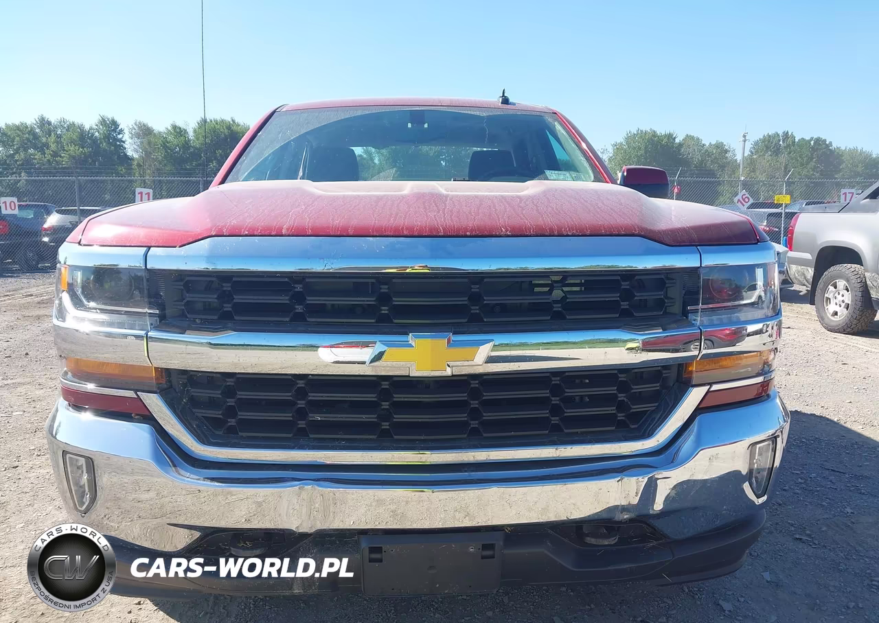 2018 Chevrolet Silverado 1500 1Lt VIN:2GCVKREC2J1111677 - 13