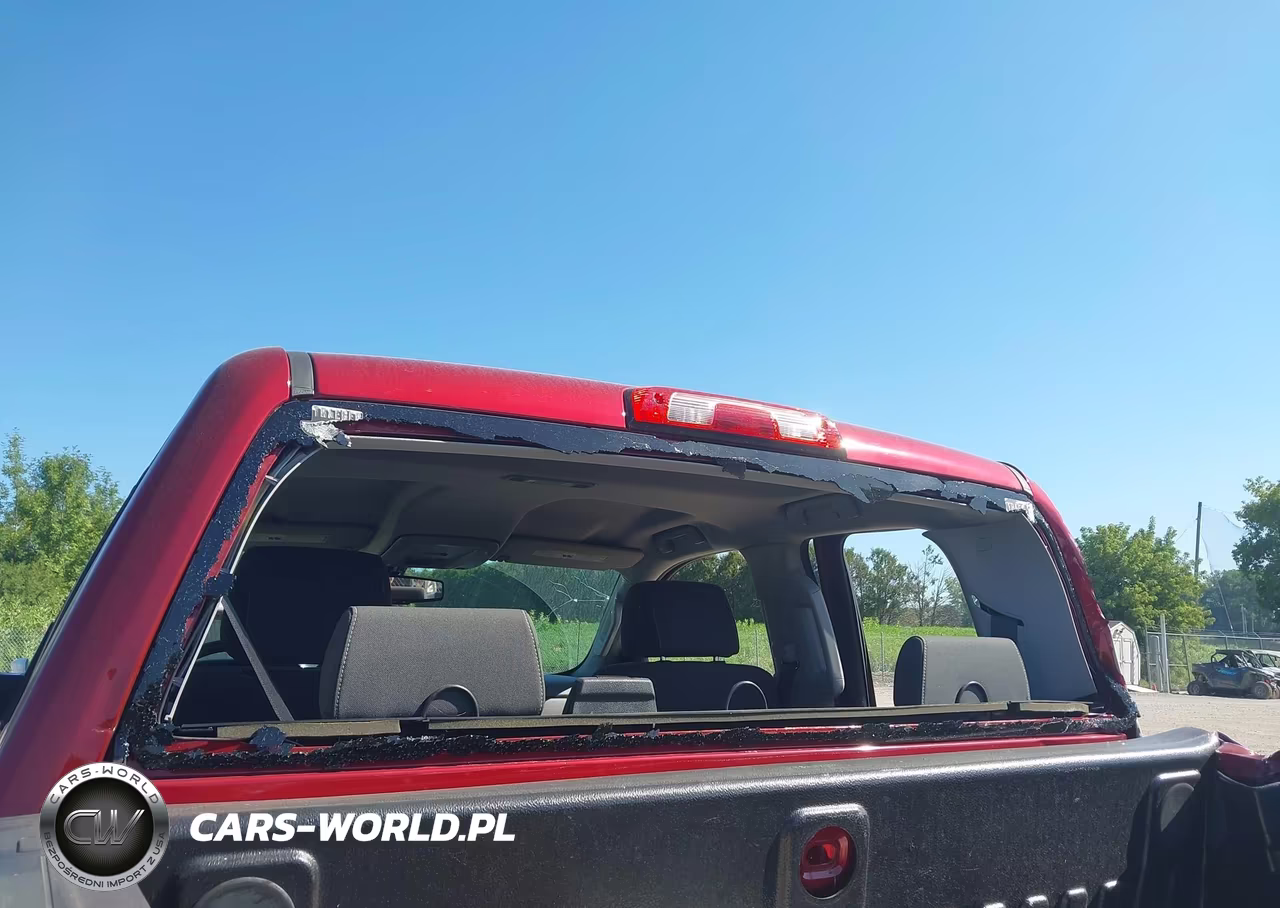2018 Chevrolet Silverado 1500 1Lt VIN:2GCVKREC2J1111677 - 18