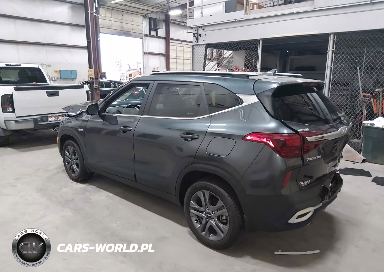2022 Kia Seltos S VIN:KNDEUCAA6N7313443 - 3