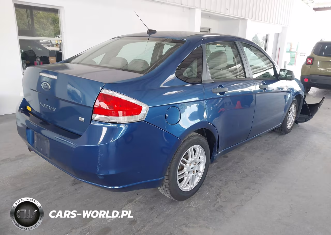 2009 Ford Focus Se VIN:1FAHP35N89W234178 - 4