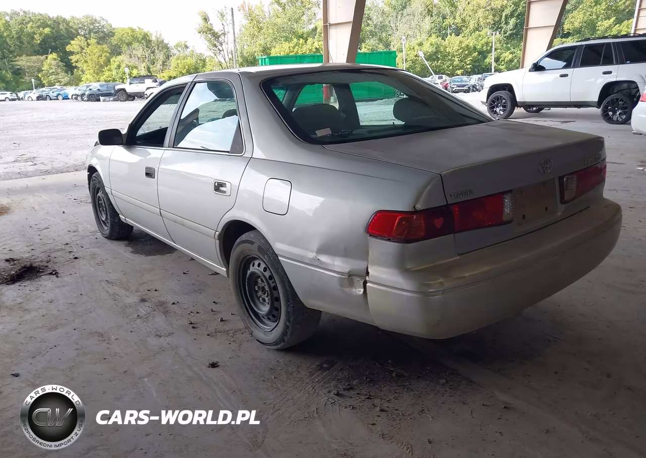 2001 Toyota Camry Le VIN:4T1BG22K01U057562 - 3