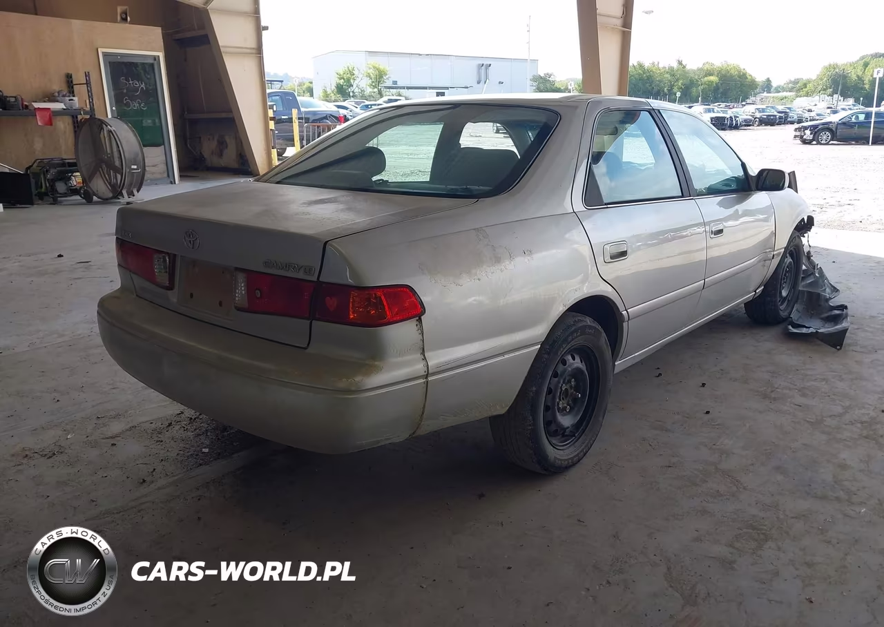 2001 Toyota Camry Le VIN:4T1BG22K01U057562 - 4