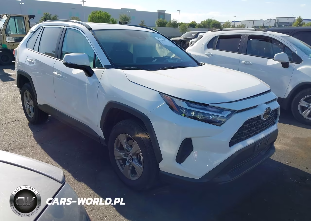 2025 Toyota Rav4 Xle – zdjęcie 1 z 19