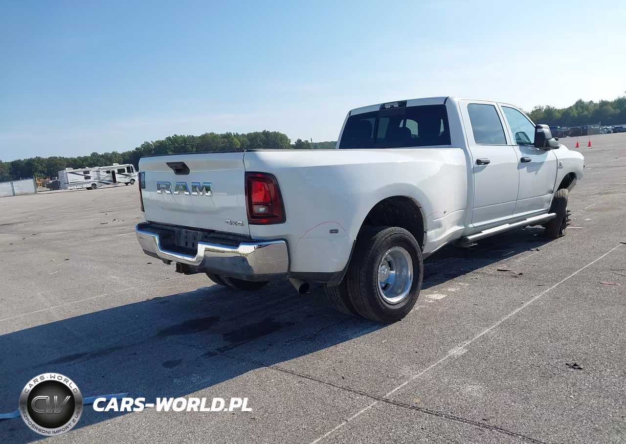 2026 Ram 3500 Tradesman 4X4 8' Box VIN:3C63RRGL8TG211705 - 4