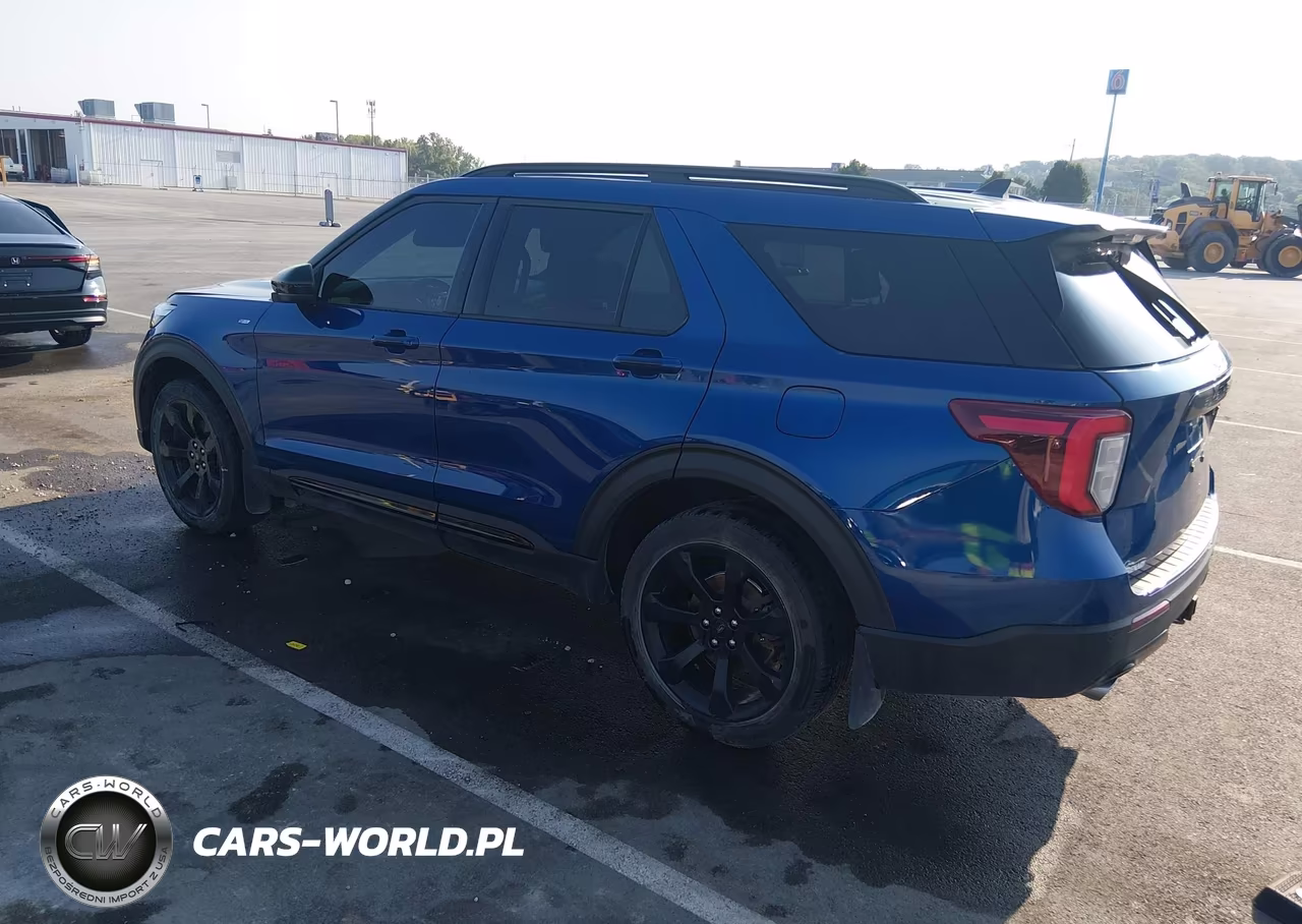 2023 Ford Explorer St-Line VIN:1FMSK8KHXPGA08379 - 3