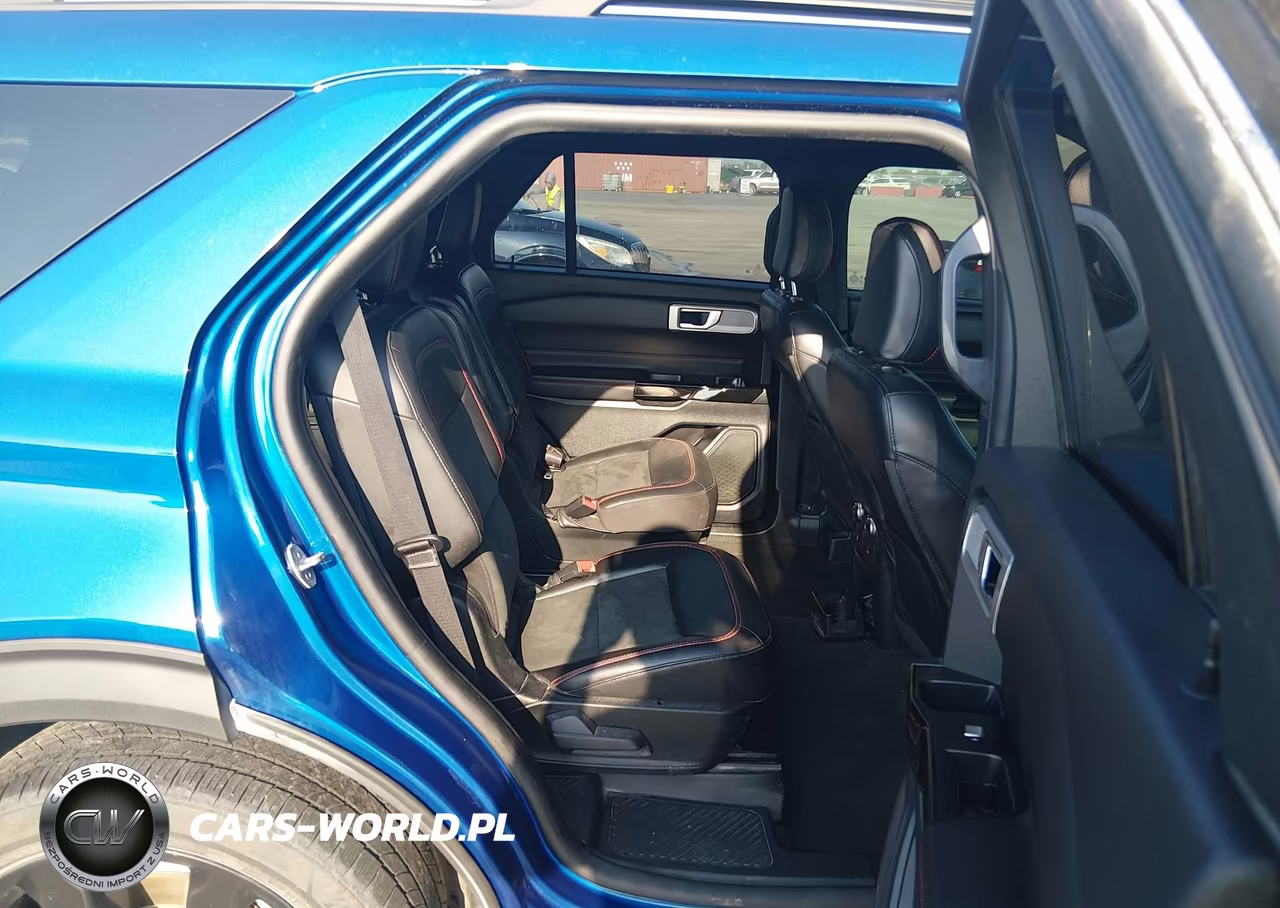 2023 Ford Explorer St-Line VIN:1FMSK8KHXPGA08379 - 8