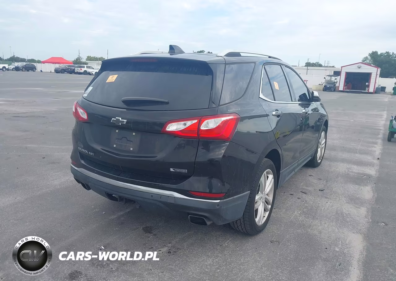 2018 Chevrolet Equinox Premier VIN:3GNAXNEX5JL350867 - 4
