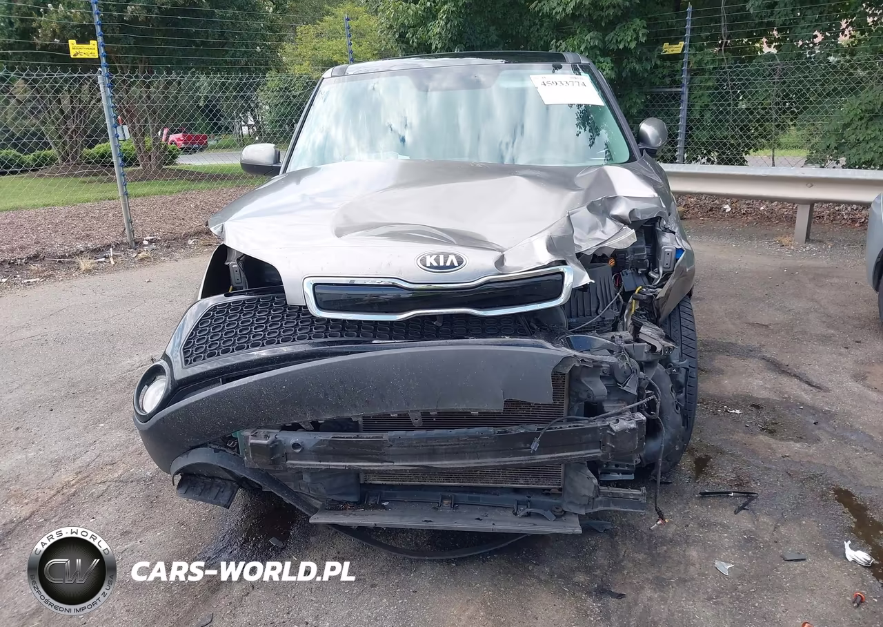 2016 Kia Soul + VIN:KNDJP3A58G7373283 - 13