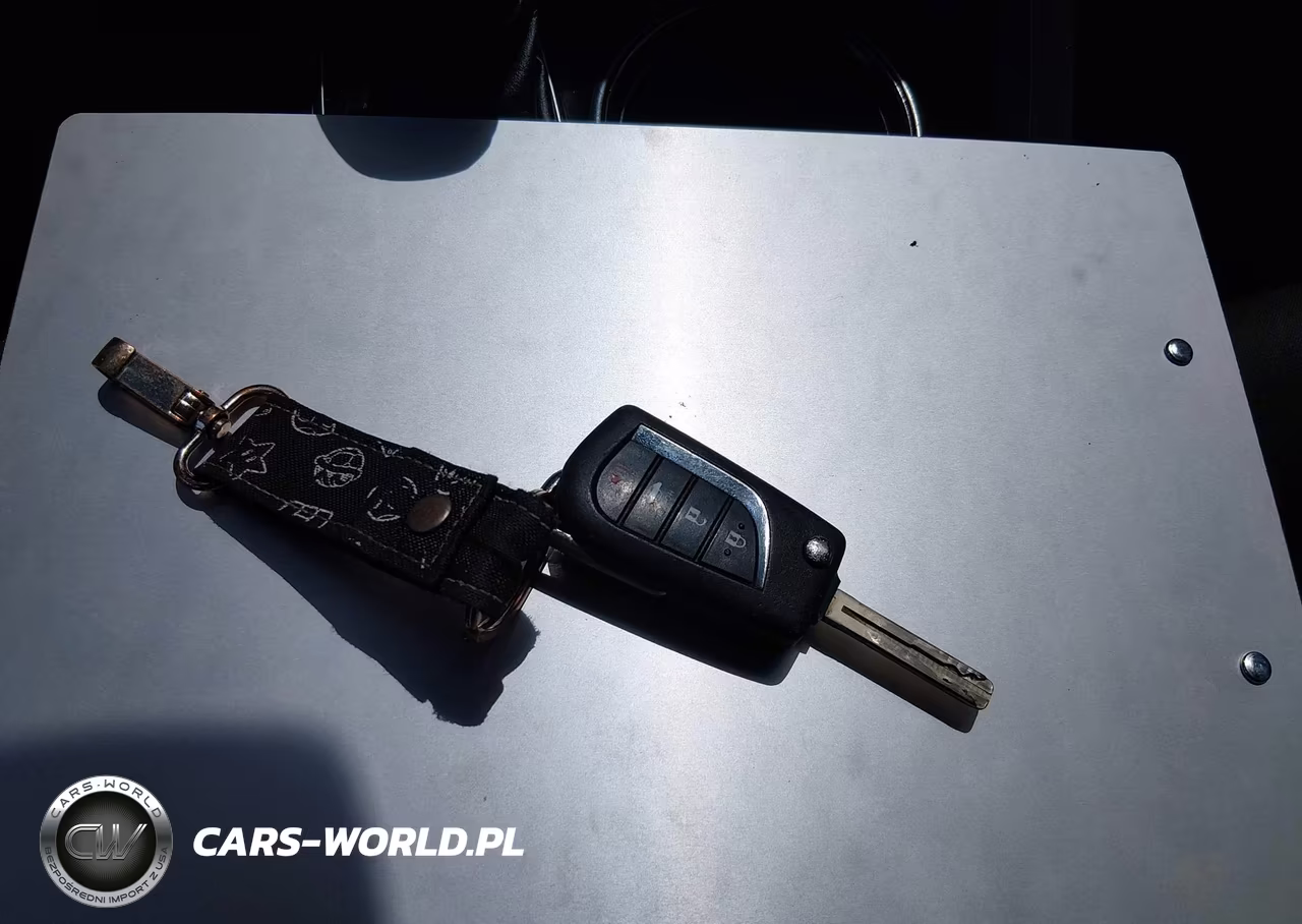 2019 Toyota Camry Le VIN:4T1B11HK7KU239182 - 11