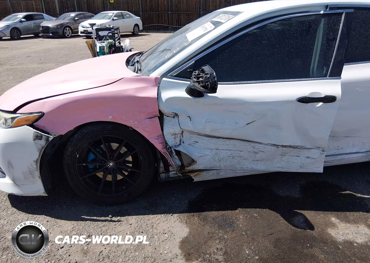 2019 Toyota Camry Le VIN:4T1B11HK7KU239182 - 6