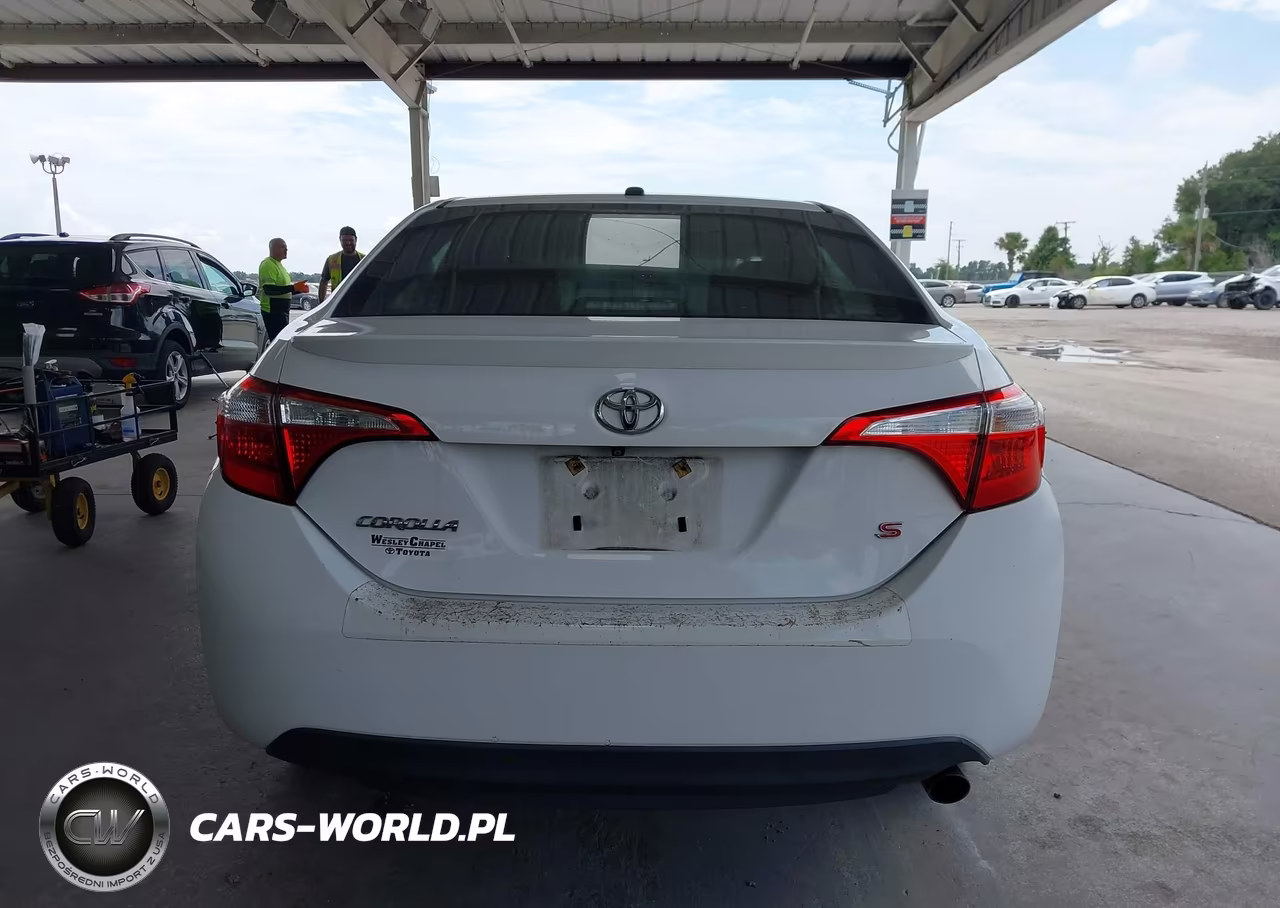 2015 Toyota Corolla S Plus VIN:2T1BURHE6FC341807 - 17