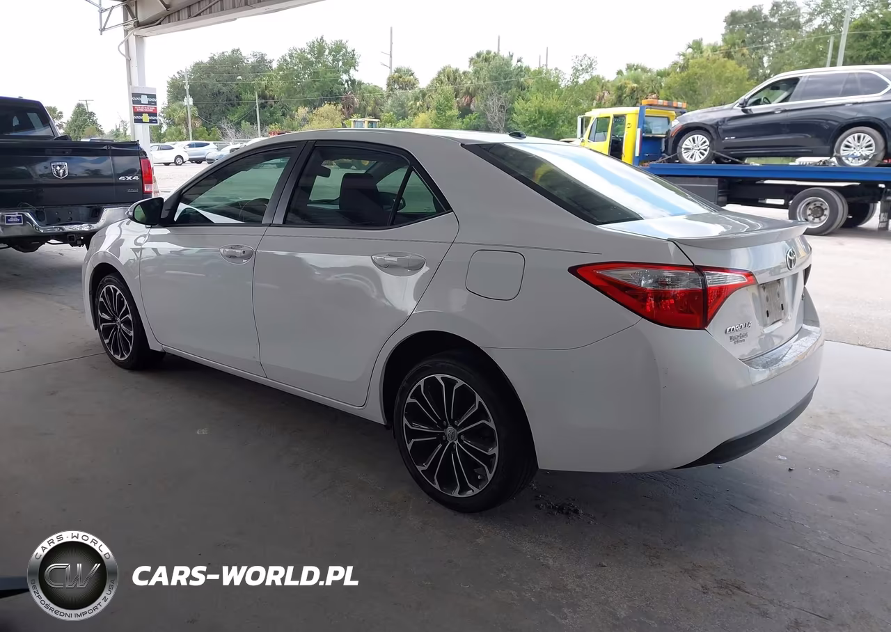 2015 Toyota Corolla S Plus VIN:2T1BURHE6FC341807 - 3