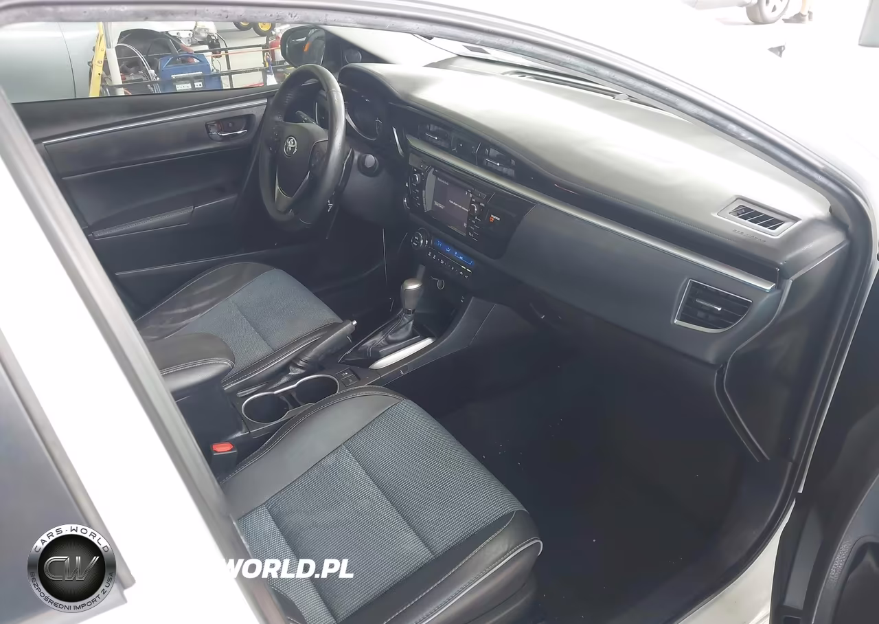 2015 Toyota Corolla S Plus VIN:2T1BURHE6FC341807 - 5