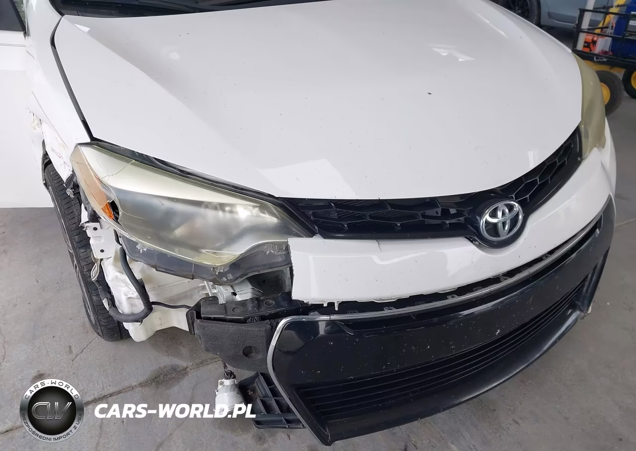 2015 Toyota Corolla S Plus VIN:2T1BURHE6FC341807 - 6