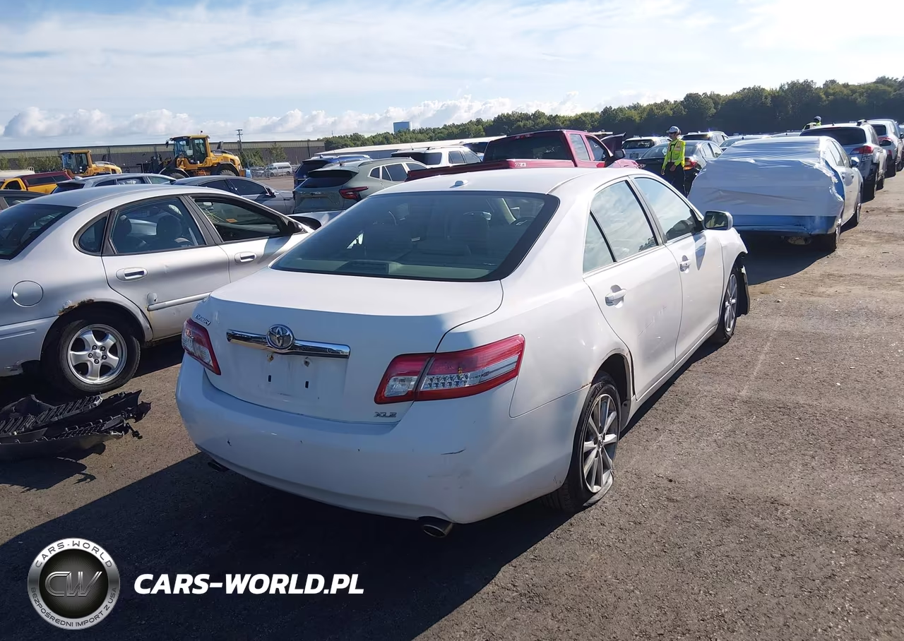 2010 Toyota Camry Xle V6 VIN:4T1BK3EK2AU609255 - 4