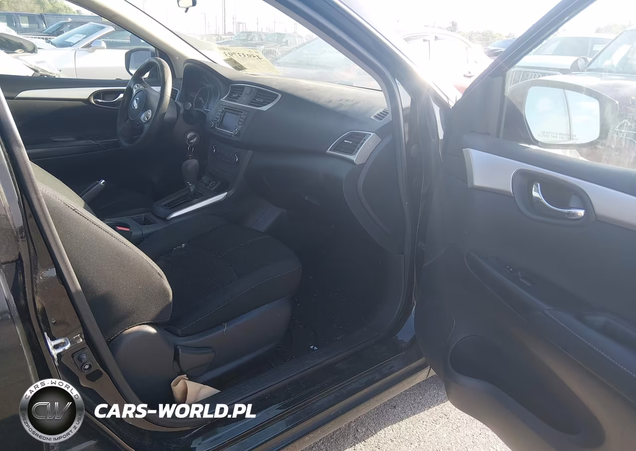 2018 Nissan Sentra S VIN:3N1AB7AP6JY233992 - 5