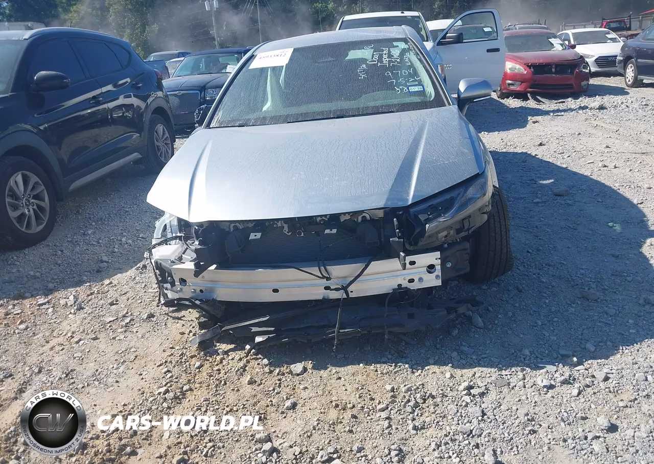 2026 Toyota Camry Le VIN:4T1DAACK4TU709704 - 12