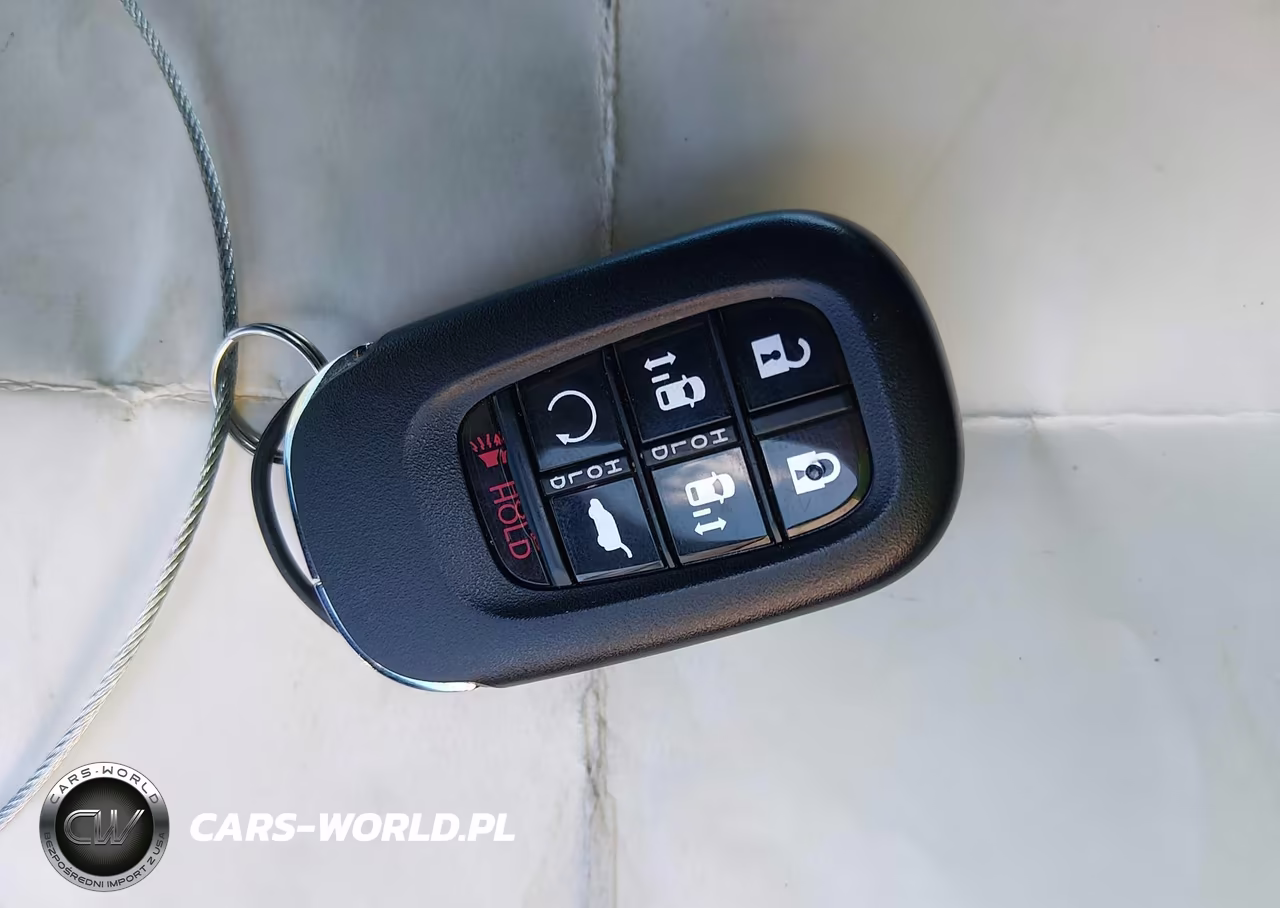 2026 Honda Odyssey Sport-L VIN:5FNRL6H75TB043967 - 11