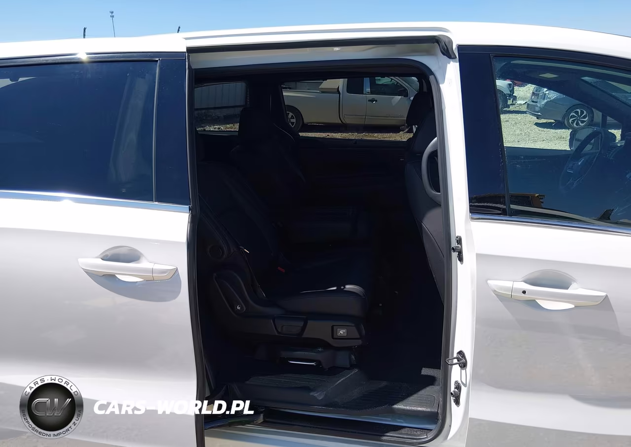 2026 Honda Odyssey Sport-L VIN:5FNRL6H75TB043967 - 8