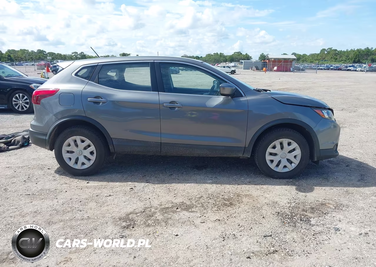 2019 Nissan Rogue Sport S VIN:JN1BJ1CP1KW212333 - 13