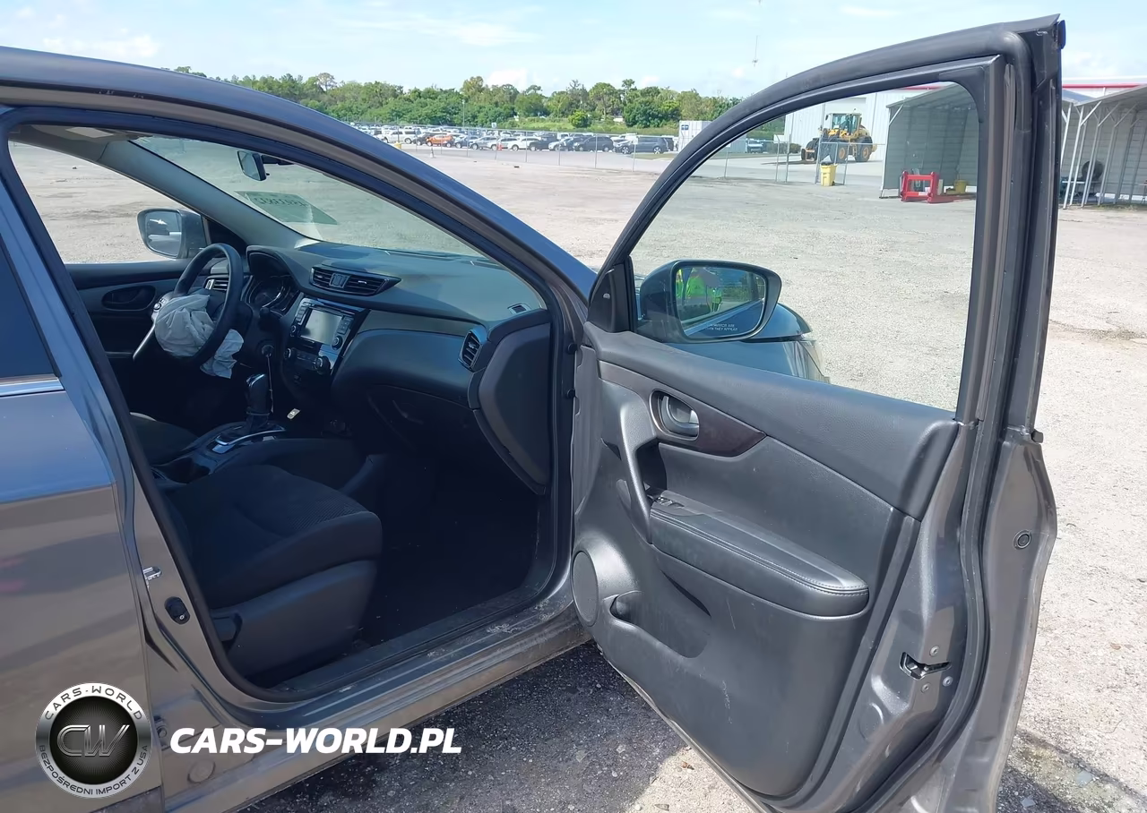 2019 Nissan Rogue Sport S VIN:JN1BJ1CP1KW212333 - 5
