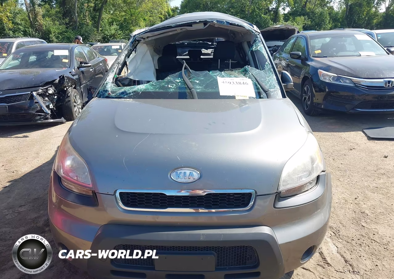 2011 Kia Soul + VIN:KNDJT2A2XB7254719 - 13