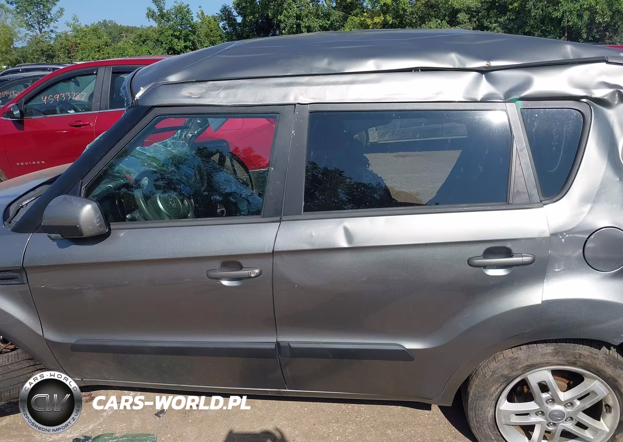 2011 Kia Soul + VIN:KNDJT2A2XB7254719 - 15