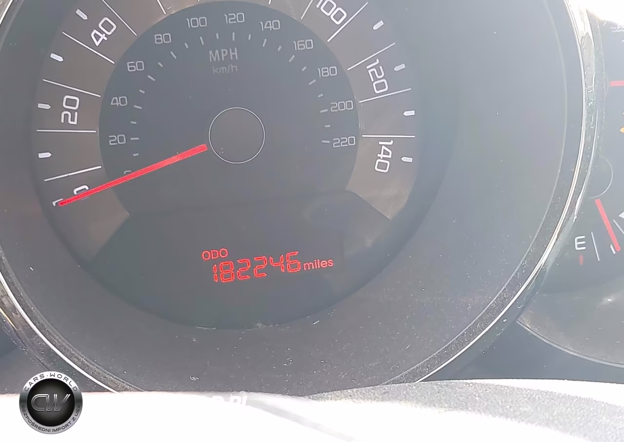 2011 Kia Soul + VIN:KNDJT2A2XB7254719 - 16