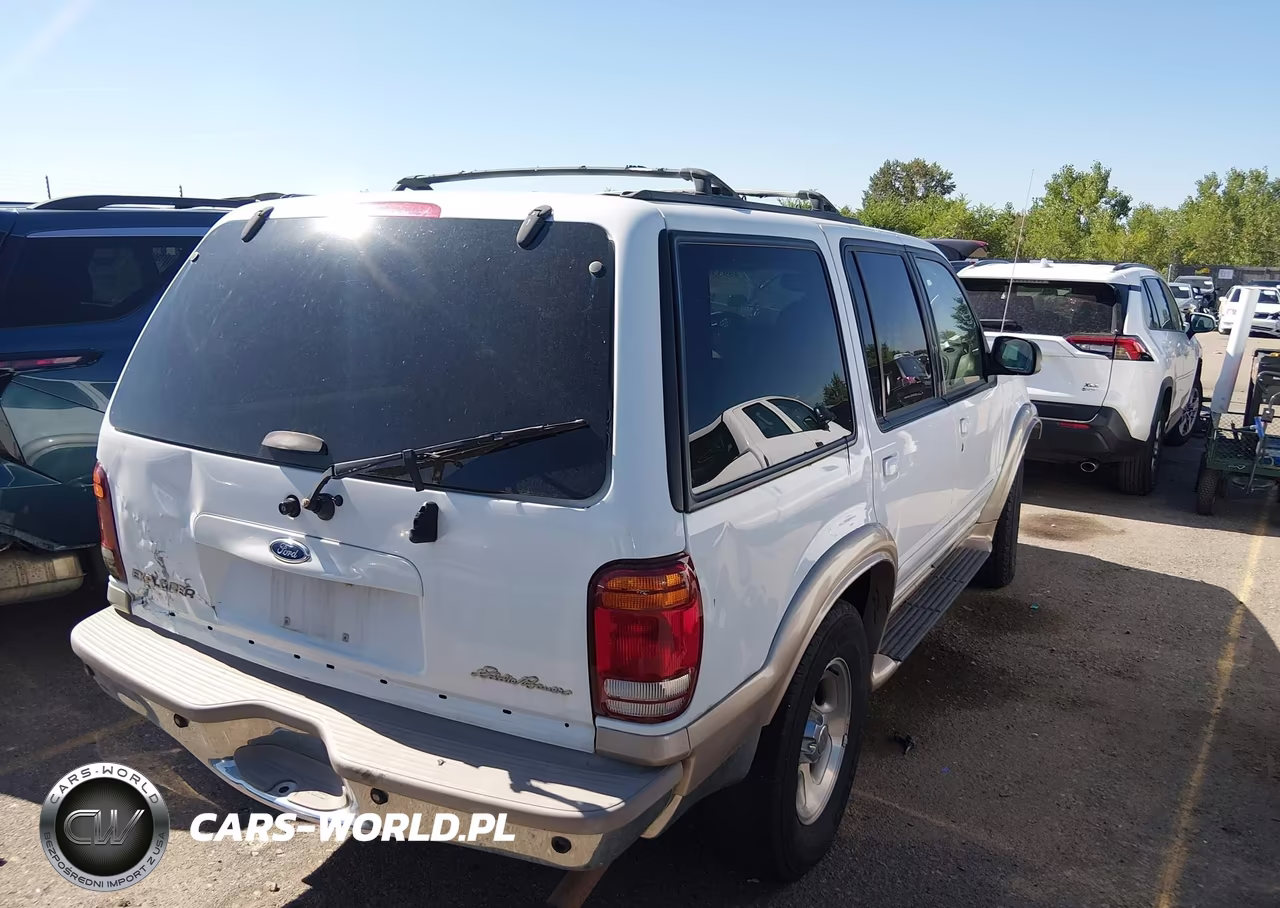 2000 Ford Explorer Eddie Bauer VIN:1FMDU74E9YZA84522 - 4