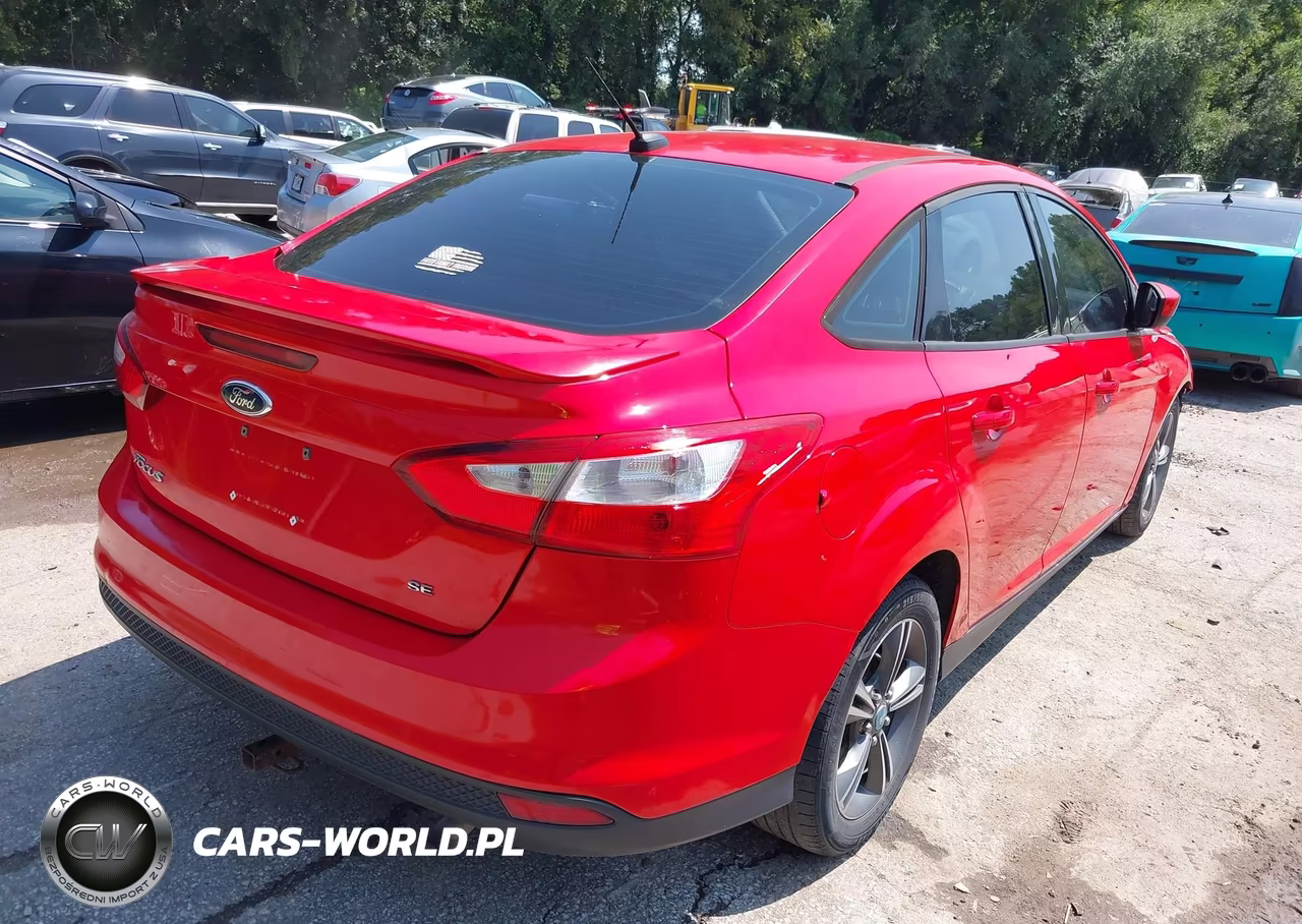 2012 Ford Focus Se VIN:1FAHP3F29CL312108 - 4