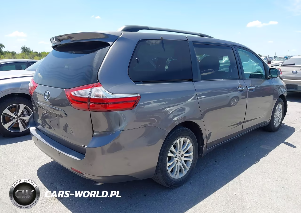 2015 Toyota Sienna Xle 8 Passenger VIN:5TDYK3DC6FS644837 - 4