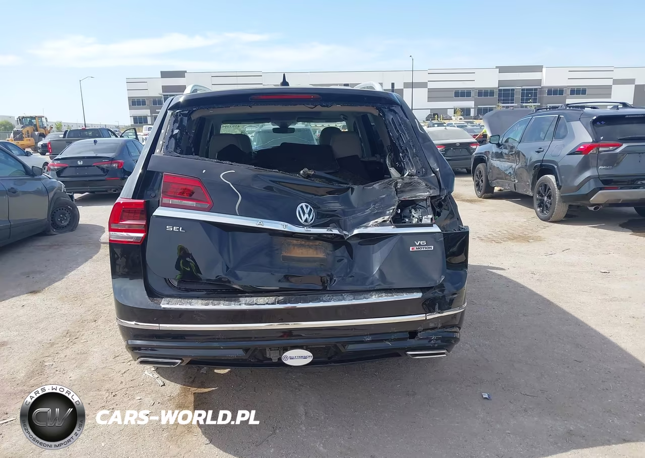 2019 Volkswagen Atlas 3.6L V6 Sel R-Line VIN:1V2RR2CA9KC593810 - 16