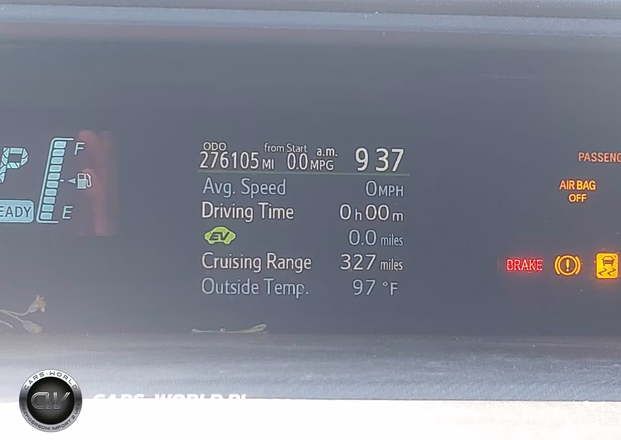 2014 Toyota Prius C Three VIN:JTDKDTB32E1565339 - 15