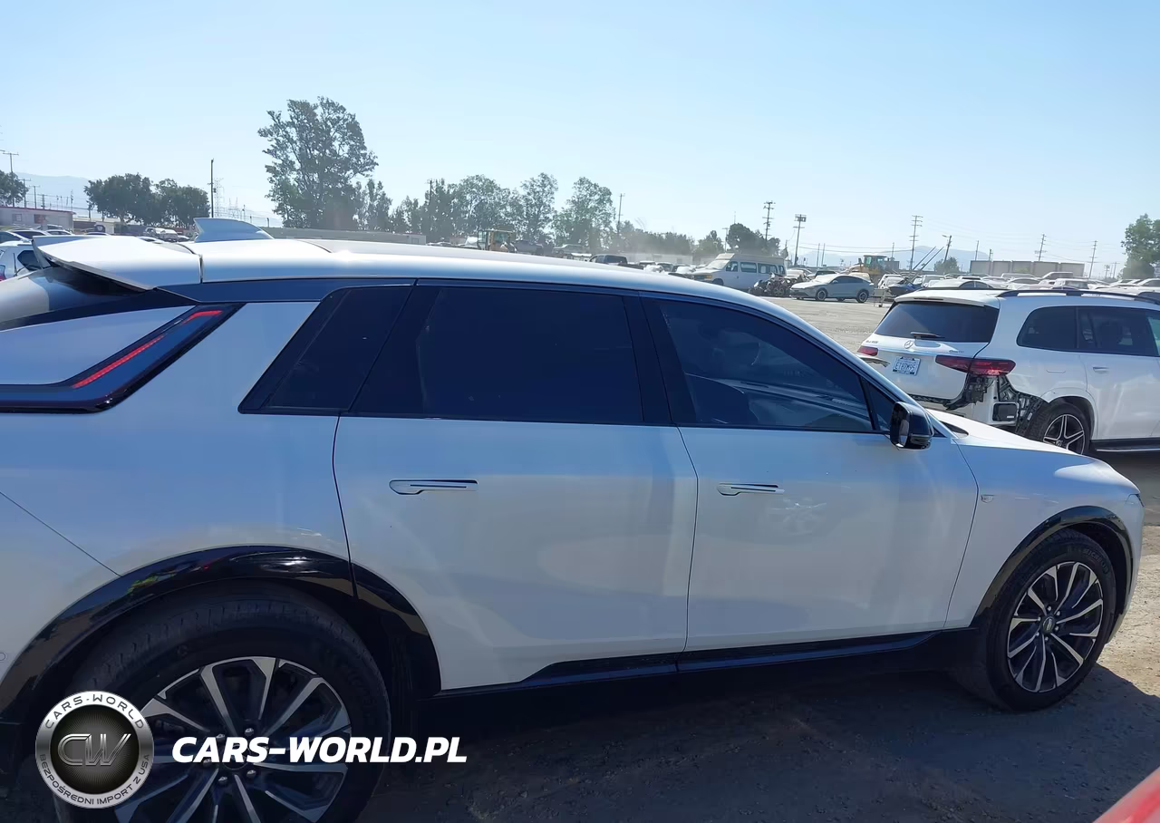 2024 Cadillac Lyriq Sport W-1Sj VIN:1GYKPVRK9RZ124759 - 13