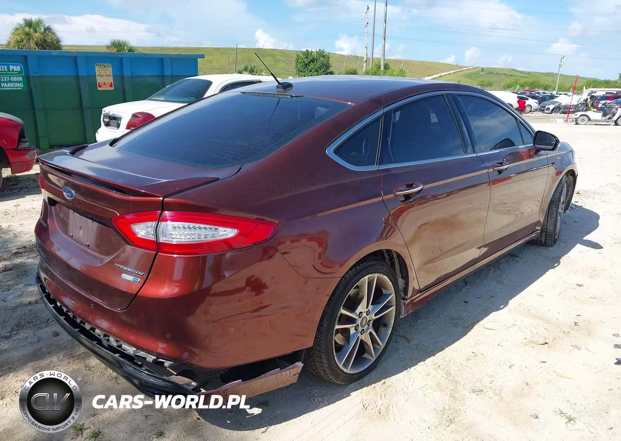 2015 Ford Fusion Titanium VIN:3FA6P0D97FR242863 - 4