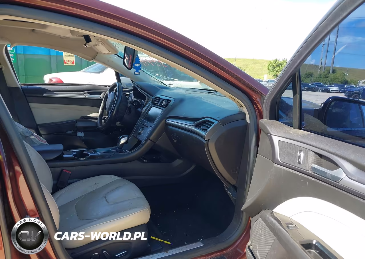 2015 Ford Fusion Titanium VIN:3FA6P0D97FR242863 - 5