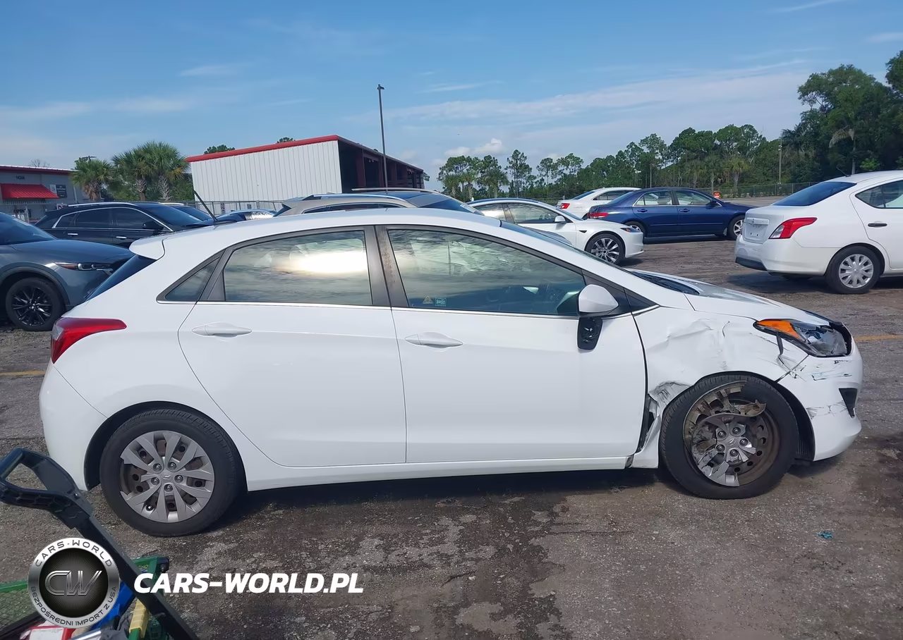 2017 Hyundai Elantra Gt VIN:KMHD35LH7HU366920 - 13
